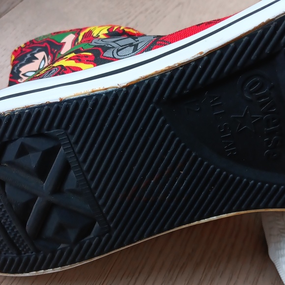 CONVERSE Teen Titans Hi Tops Size 12 - Picture 8 of 11